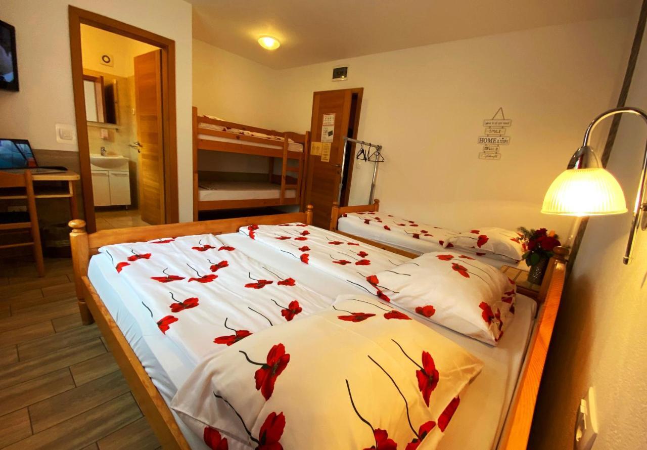 Guesthouse Mesec Zaplana Връхника Екстериор снимка