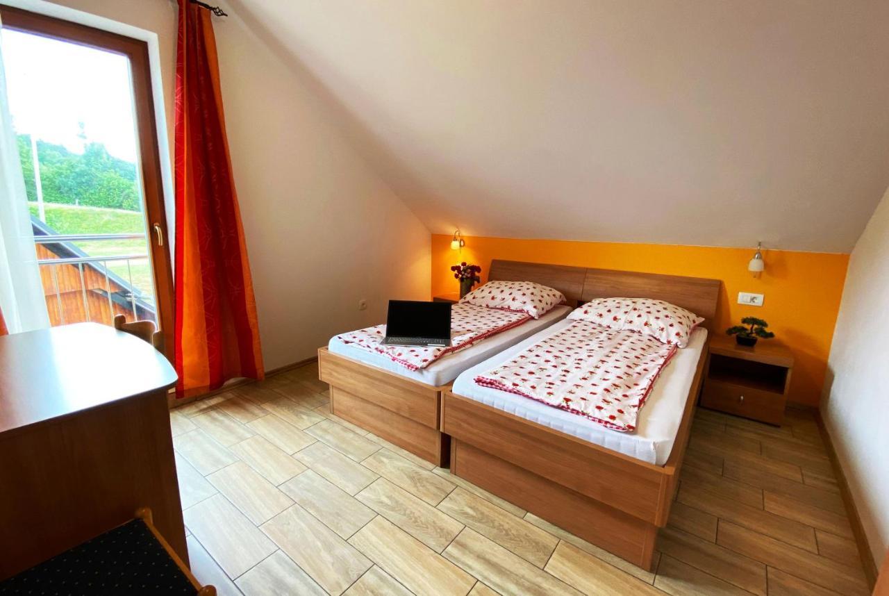 Guesthouse Mesec Zaplana Връхника Екстериор снимка