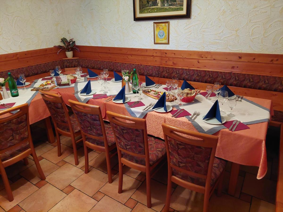 Guesthouse Mesec Zaplana Връхника Екстериор снимка