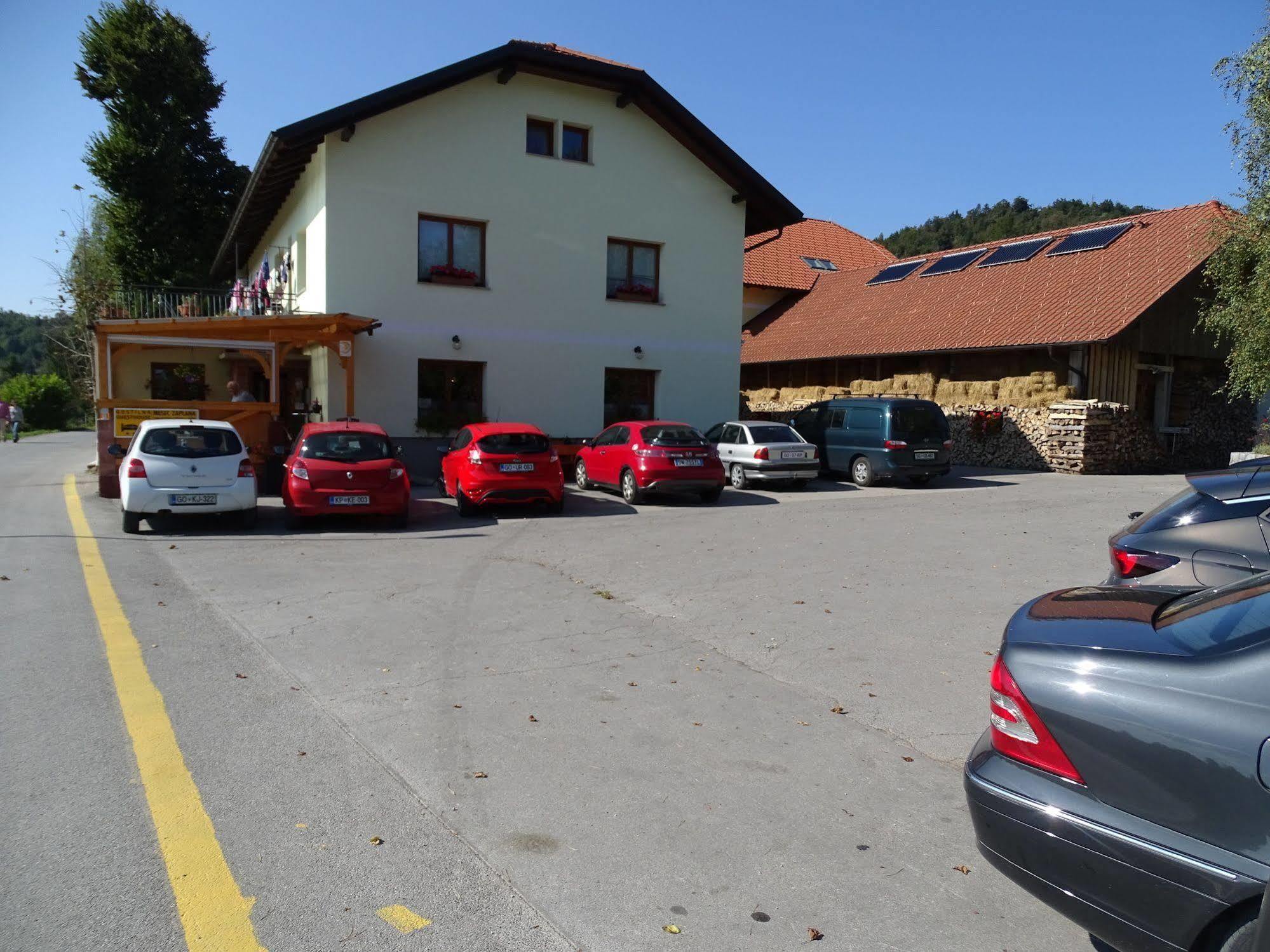 Guesthouse Mesec Zaplana Връхника Екстериор снимка